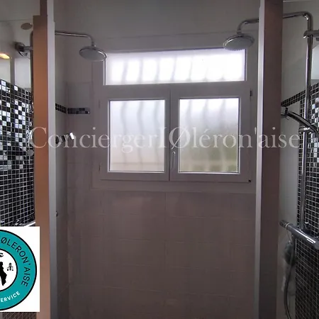 La Maison Noemie بيت للعطل